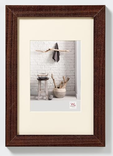 walther design Bilderrahmen nussbaum 70 x 100 cm mit Passepartout, Home Holzrahmen HO100N