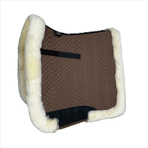 Engel Reitsport SCHABRA3-D-CAM-MED Lammfell Dressur Schabracke | fully lined, Fellkranz rundherum, robuster Baumwoll Steppstoff, Dressur, Stoff camel Fell med.