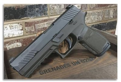 ZCJYMX Sig Sauer P320 Militärposter mit Pistole, exquisites modernes Familien-dekoratives Gemälde für Wohnzimmer, Schlafzimmer und wunderschöne Büro, Leinwand-Kunstdruck, Bild, 60 x 90 cm