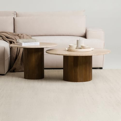 IDIMEX Couchtischset NARMADA/Mandi mit Tischplatte aus Travertin, Braun/Beige - Runder Beistelltisch im 2er Set, rundes Holzgestell aus Mangoholz, Wohnzimmertisch, Coffee Table