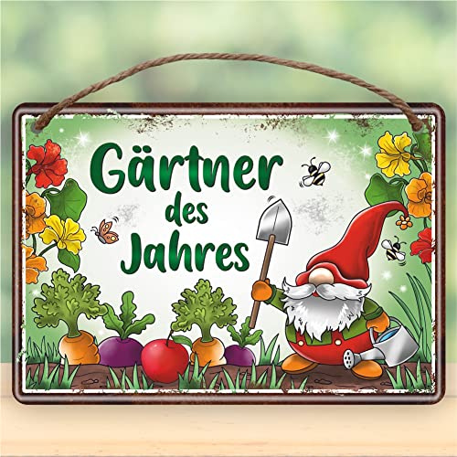Metallschild rostfrei Blechschild mit Kordel zum Anhängen - Gärtner des Jahres - Gartenschild Schild Türschild mit lustigem Spruch im Vintage Retro Look