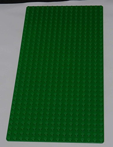 LEGO Base Plate: Green 16 x 32 (5 x 10) Part: 3857
