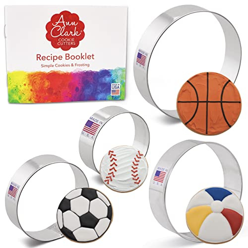 Ann Clark Circle Cookie Cutters Biscuit Cutters 4-Pc. Set Made in USA Small 2.5 Med 3 Large 3.5 Extra Large 4