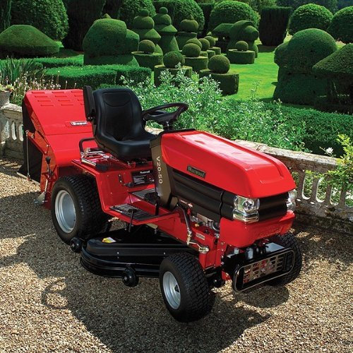 Westwood T25-4WD Garten-Traktor-Mäher, 112 cm Kombi-Deck, 300 l Grasfangkorb und Multifunktionswerkzeug, einfach zu greifen.