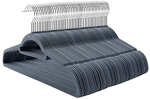 SONGMICS 100 Stück Kleiderbügel Samt, Bügel-Set mit Rutschfester Oberfläche, Platzsparender Anzugbügel, mit 360° Drehbarem Metallhaken, hellgrau, CRF100VX, 45 x 23,5 x 0,6 cm (B x H x T)