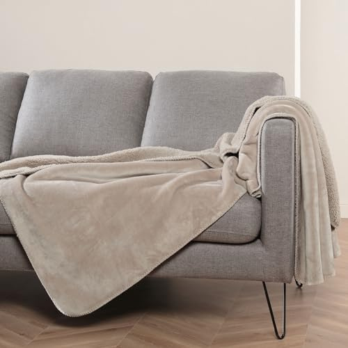 Bestlivings Kuscheldecke XXL 150x200cm (Beige) Flauschige Wendedecke, Flanell Sherpa-Fleece, Dicke Sofadecke - ÖKO-TEX - Couchdecke Tagesdecke - 450g/m²