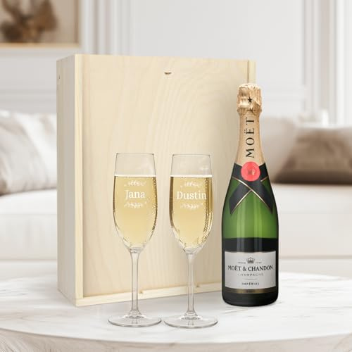 MOËT & CHANDON CHAMPAGNER SET - Das Set besteht aus einer edlen Holzkiste, 2 personalisierten Sektgläsern & einer Flasche Moët & Chandon 750 ml