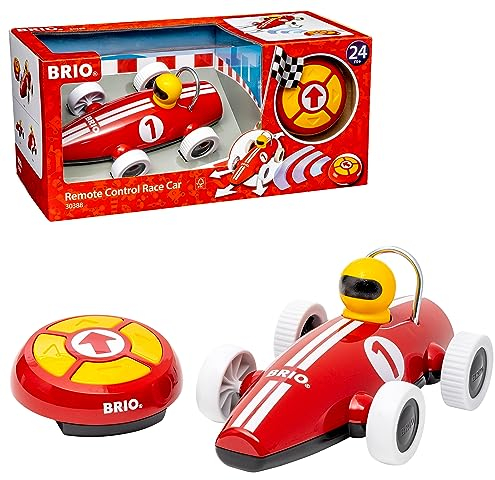 BRIO 30388 Fjärrstyrd racerbil | R/C Race Car. 2 delar. Batteridriven racerbil med fjärrkontroll. Från 24 månader. Perfekt för det lilla barnet.