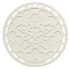 Le Creuset French Trivet, Silicone, Heat resistant to 250°C, 20 cm, Meringue, 42401207160000