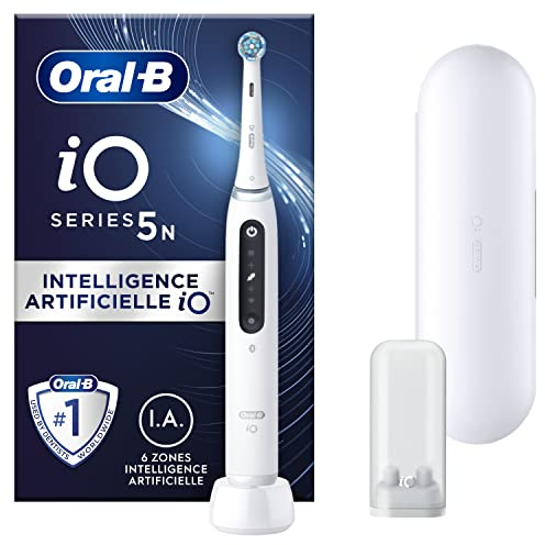 Oral-B iO 5N Elektrische Zahnbürste, ein Drucksensor zum Schutz von Zahnfleisch und empfindlichen Zähnen, mit Zubehör, 1 weiche Bürste, 1 Ladegerät, 1 Reiseetui, Weiß
