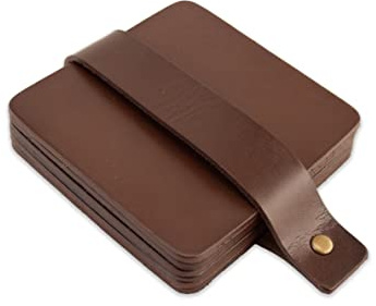 Brute Strength – Sottobicchieri in pelle – Marrone – Quadrato – 6 pezzi | Sottobicchieri lavabili in cuoio pieno fiore per bicchieri e tazze; con cinghia per riporli ordinatamente