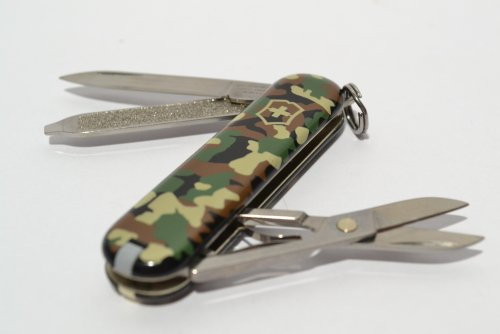 Victorinox CLASSIC SD CAMO multiuso tascabile da 58 mm