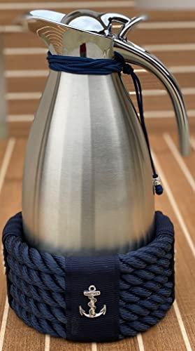 Caraffa Termica da 2 Litri in Acciaio Inox, Design Nautico Artigianale Italiano, Conserva Caldo e Freddo, Dettagli Unici e Stile Elegante - Perfetta per la casa, barca o yacht - La Gomena