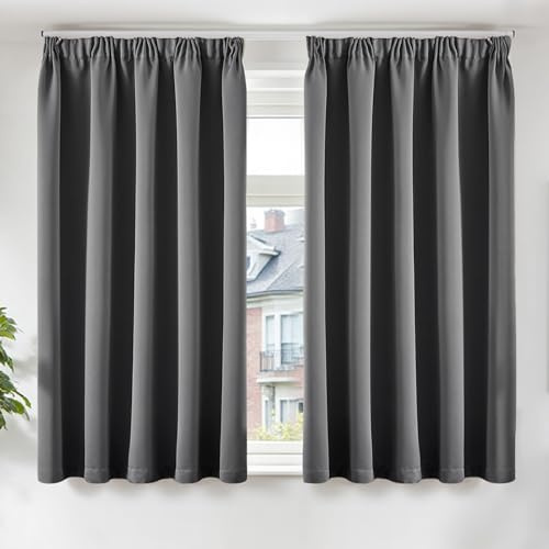 TOPICK Gardinen mit Kräuselband blickdichte Vorhänge Verdunklungsvorhänge Blackout Curtains 145x140 cm 2er Set Vorhänge verdunkelung Schlafzimmer Gardinen Wohnzimmer kurz Fenstervorhang Dunkelgrau