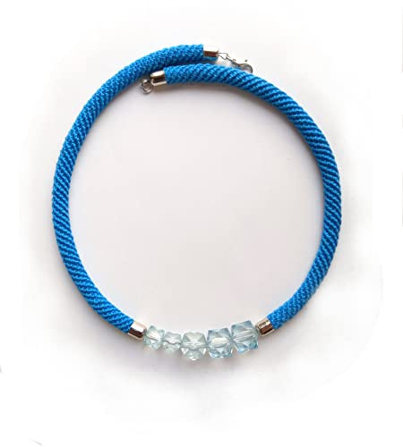 collana girocollo romantica con perline all'uncinetto