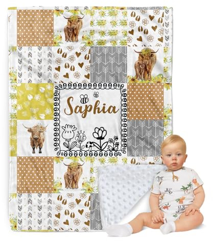 Personalisierte Babydecke - Individueller Name mit Tiermotiven Karo-Design - Patchwork Weiche Kuscheldecke mit Doppellagiger Gepunkteter Rückseite für Jungen Mädchen Geschenke Farbe24-Hochlandrind