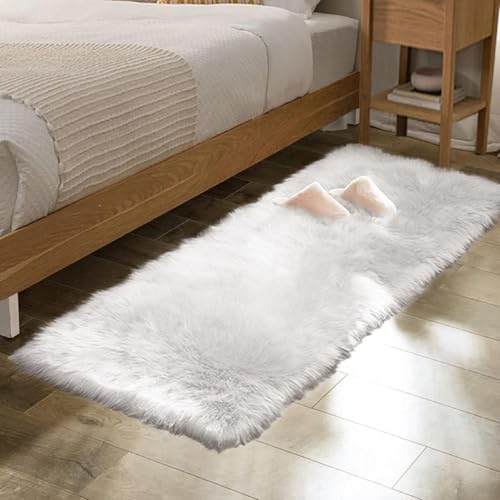 ORINOVA Teppich Läufer Flauschig Weiß 60x180 cm Fellteppich Kunstfell Teppich Kuschel Weich Schlafzimmer Bettvorleger Waschbar