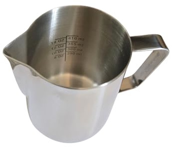 Rattleware Jarra de arte de latte grabada de 20 onzas para el hogar, cafetería, restaurante, hotel, jarra de vapor y espuma de confianza por Baristas Worldwide,Acero inoxidable