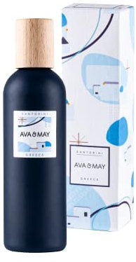 AVA & MAY Santorini Raumspray (100 ml) – veganer Raumduft in der praktischen Sprühflasche – mit hochwertigem Duftöl aus Rosmarin, Tonkabohne und Zeder