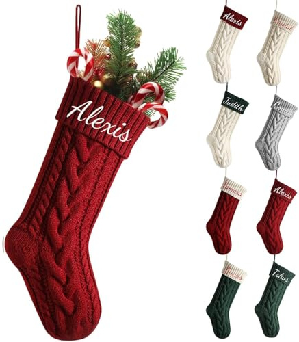 Personalisierte Weihnachtsstrümpfe, Gestrickte Nikolausstrümpfe aus Wolle, Kabelstrick Design in Rot, Grün, Weiß, mit Namen Bestickt, Weihnachtsdeko