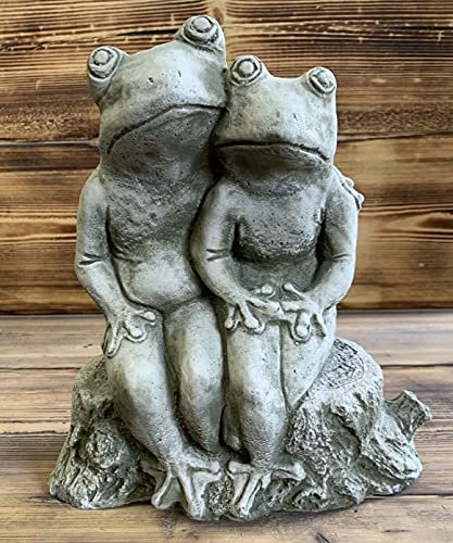 STONE GARDEN PAIR OF FROGS FROG TOAD ON LOG STATUE ORNAMENT