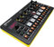 Roland AIRA Compact P-6 Creative Sampler | Granulares Sounddesign | Leistungsstarker Sequencer | Integrierte Tastatur | Custom-Loops | Integriertes Mikrofon | Hands-on-Effekte | USB-C