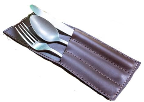 Yurosiay 2 Stück PU Leder Bestecktaschen 22x9cm Nordische Stil Besteck Taschen Vintage Einfarbige Besteckbeutel Waschbar Besteckhalter Tisch Mode Besteck Aufbewahrungstasche Tischdeko Rotwein