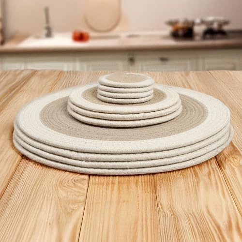 Encasa XO Ensemble Décoration de Table Coton 13 Beige et Blanc cassé | Style Côtelé Fait Main | Résistant à la Chaleur & Absorbant | 4 Sets de Table, 4 Sous-Verres + 3 Dessous de Plat