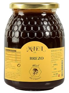 Miel de Bruyère pur. 100% naturel. Produit artisanal local. Saveur douce, avec une amertume prononcée et des notes salées prononcées. Couleur ambrée claire. 500 g.