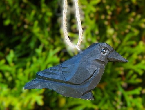 Selsela Raven Crow Wooden Ornament – Hand-Carved Hanging Figurine, Black Bird Holiday Decoration, Handmade Rustic Wildlife Decor, Miniature Woodland Animal Gift