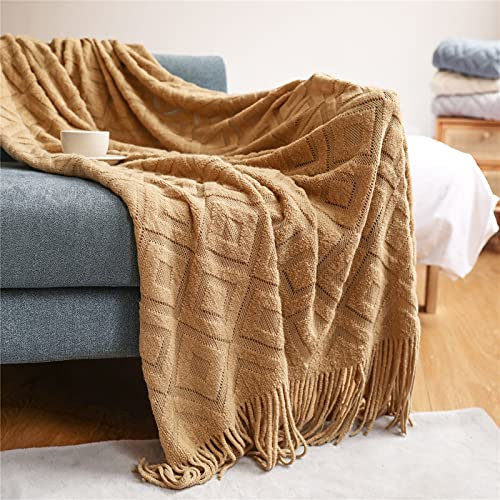Zoomlie Weiche Strickdecke mit Fransen, Quasten, 130 x 170 cm, grüner Plüsch-Jacquard, Diamant-Textur, gemütliche warme Decke für Sofas, Sessel, alle Jahreszeiten (braun, 130 x 170 cm)