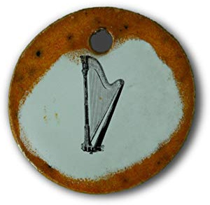 Schöner Keramik-Anhänger „Harfe“ in orange marmoriert; Schmuck Kette Kettenanhänger Geschenk Kunsthandwerk Keramik rund Talisman Halskette Aufmerksamkeit Mitbringsel individuell