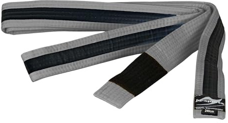 Ju-Sports BJJ barnbälte – grått med svarta ränder, bomull 4 cm brett I BJJ-bälte med svart sektion för mellansteg I flera gånger quiltad I 240 cm