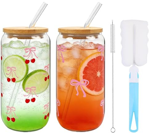 2 Stück Trinkglas mit Strohhalm und Deckel 500ml Eiskaffee Gläser Becher | süßes Schleifenmuster, Bambus-Verschlüsse, ideal für Cocktails & Bubble-Tea, inklusive Reinigungsbürsten und Trinkhalme