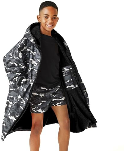 Regatta Kids Spirit Of Adventure Changing Robe - Black Camo/Black - 5-9 Yrs