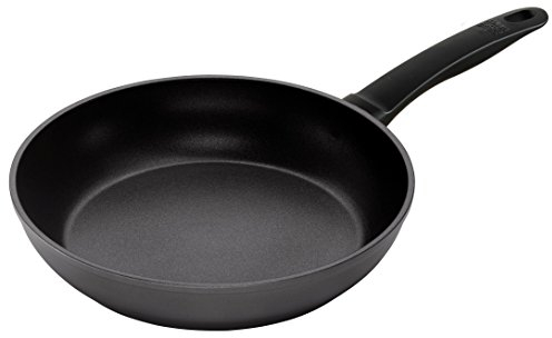 Kuhn Rikon Easy Induction Non Stick Aluminium Frying Pan with Bakelite Handle 26cm. Nonstick Frying Pan Induction Safe Pan. Oven Safe and Dishwasher Safe. Lifetime Kuhn Rikon Cookware Guarantee. Black