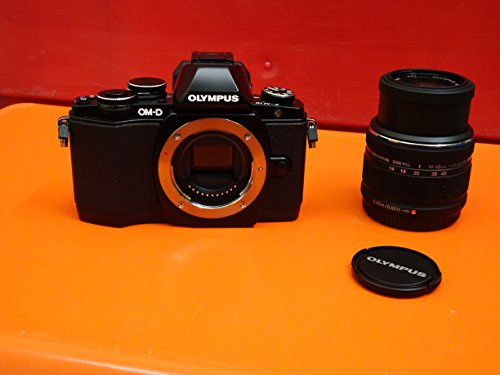 Olympus OM-D E-M10 Fotocamera Mirrorless 16 MP, Kit con Obiettivo M.Zuiko 14 - 42mm f3.5-5.6 II R, Nero