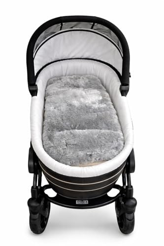 Naturasan Coussin de siège en peau d'agneau mérinos pour poussette, buggy et coque bébé – Insert universel en peau d'agneau avec fentes de ceinture, respirant et régulateur de température, env. 73 x