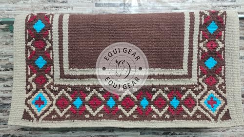 EQUIGEAR Western Ranch Horse Satteldecke aus neuseeländischer Wolle, Western-Design, handgefertigte Satteldecke, Wollpolster, Sensor Flex (Anpassung möglich) AQ131 (34 x 34)