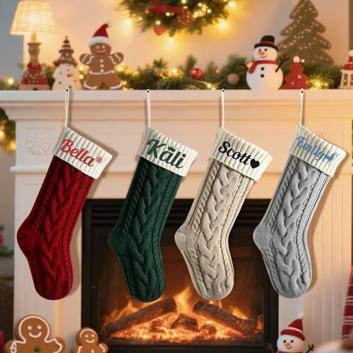 Große Weihnachtsstrümpfe mit individuellem Namen, gestrickt, personalisierbar, bestickter Namen, Urlaub und Familienstrumpf für Kamin, Treppe, Zuhause, Weihnachtsbaum (3 Stück)