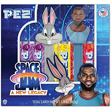 PEZ Candy Space Jam Geschenk-Set, Bugs Bunny & Lebron James Spender & 6 Stück Süßigkeiten
