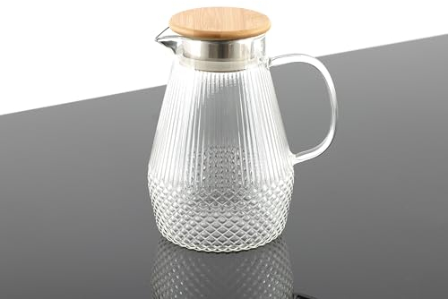 Hanseküche - Glaskaraffe - 1,5 Liter (mit 50% erhöhter Glasdicke) für Heiß- & Kaltgetränke - Tropffreie Ausgießer - Glas-Wasserkaraffe mit Deckel - Robuste Teekanne