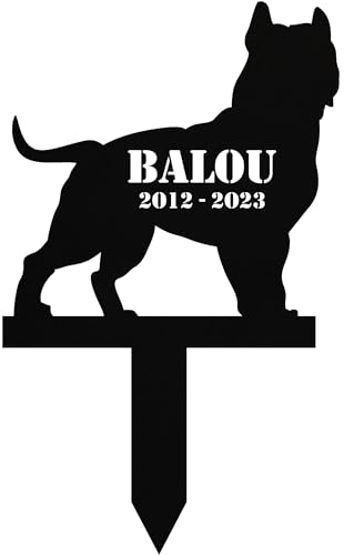 INDIGOS UG - Grabschmuck Hund - Pitbull Terrier - 50 cm - wetterfester Gedenkpfahl als Grabstecker - Wunschname & Datum - Schilder selbst gestalten Wunschtext - Haustier, Trauer