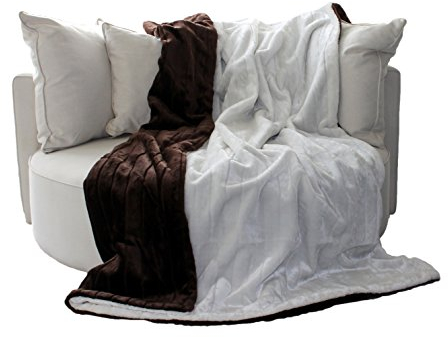 Brandsseller Doppelseitige Felldecke im zweifarbigen Design 150x200 cm Wohndecke Tagesdecke Sofadecke Kuscheldecke - Braun/Weiß