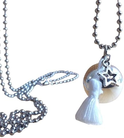 Naïris bijoux Bola de Grossesse en argent avec chaine. Bola lisse avec pompon blanc et étoile évidée. Modèle Rath