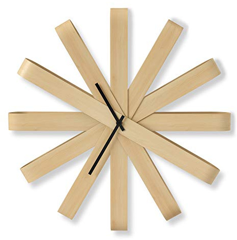Umbra Ribbonwood Wanduhr, Geräuschlose Quarz Wanduhr aus gebogenem Buchenholz für Küche, Büro, Schlafzimmer und Mehr, Natur, 46 X 9.5