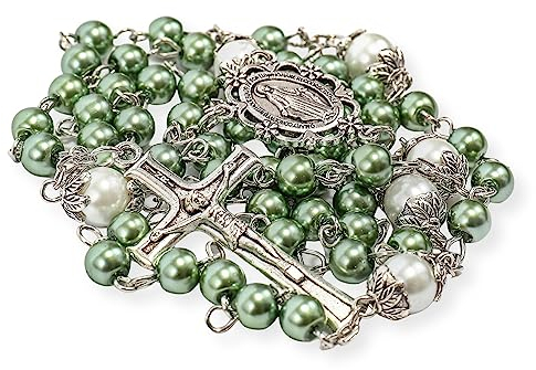 Nazareth Store Perlen-Rosenkranz, weiße Vaterunser-Perlen-Halskette, Lourdes-Medaille und Kreuz, Kruzifix, spirituelle Hingabe (Grün)