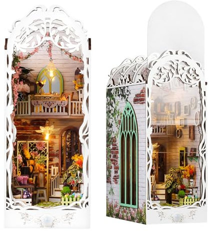 Shrike Kit Booknook Créatif pour Adultes – Maison de Poupée DIY en Bois 3D avec Éclairage LED, Puzzle Miniature Artisanal – Décor Élégant pour Étagères (Jardin Booknook)​