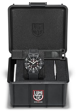 Luminox Orologio analogico al quarzo svizzero da uomo con cinturino in plastica XS.4231. Set, Nero, Militare
