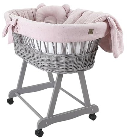 WIKLINOPOL Baby Stubenwagen – Komplettset mit Grauer Moseskorb, Matratze & Bettwäsche aus 100% Baumwolle Oeko-Tex in Fliederfarbe Gold – sicherer Schlafplatz mit Rollen & Bremse – Modell Amelia